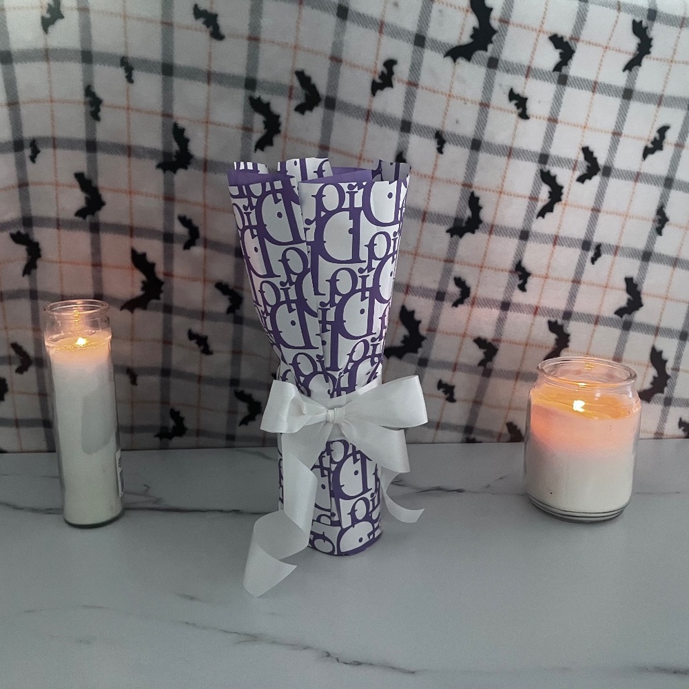Small light purple eternal bouquet